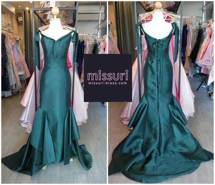 ชุดราตรียาว ผ้าไหมอิตาลี ปาดไหล่ ผูกทรงเข้ารูปเมอเมดครอเซ็ทหลัง