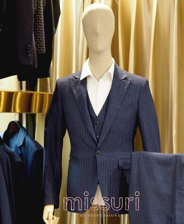 ชุดสูทผู้ชายอ้วนสีน้ำเงิน ผ้า Wool ลายเส้น ไซส์ใหญ่ผู้ชาย  เหมาะไปงานเเต่งาน