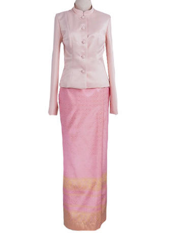 เสื้อบรมพิมานสีชมพู แมทเข้ากับผ้าถุงป้ายดิ่้นทองสไตล์เรียบหรู