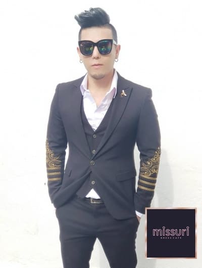 สูทสีดำออกงาน ทรงเท่ๆ สูทออกงาน